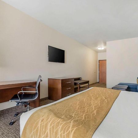 Comfort Inn & Suites Mitchell I-90 Dış mekan fotoğraf