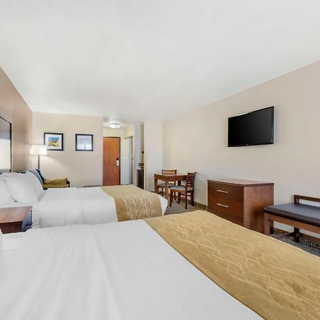 Comfort Inn & Suites Mitchell I-90 Dış mekan fotoğraf