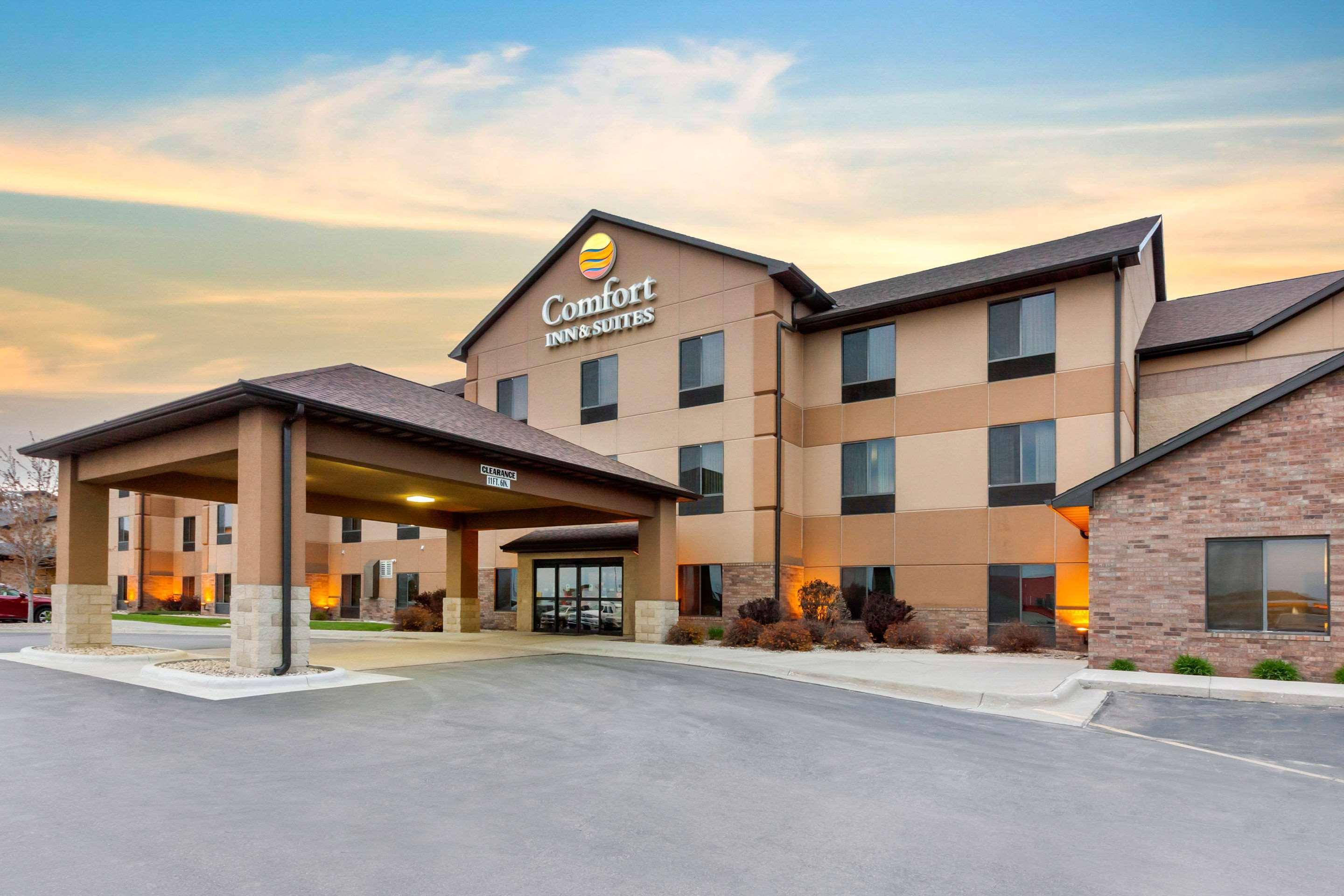 Comfort Inn & Suites Mitchell I-90 Dış mekan fotoğraf