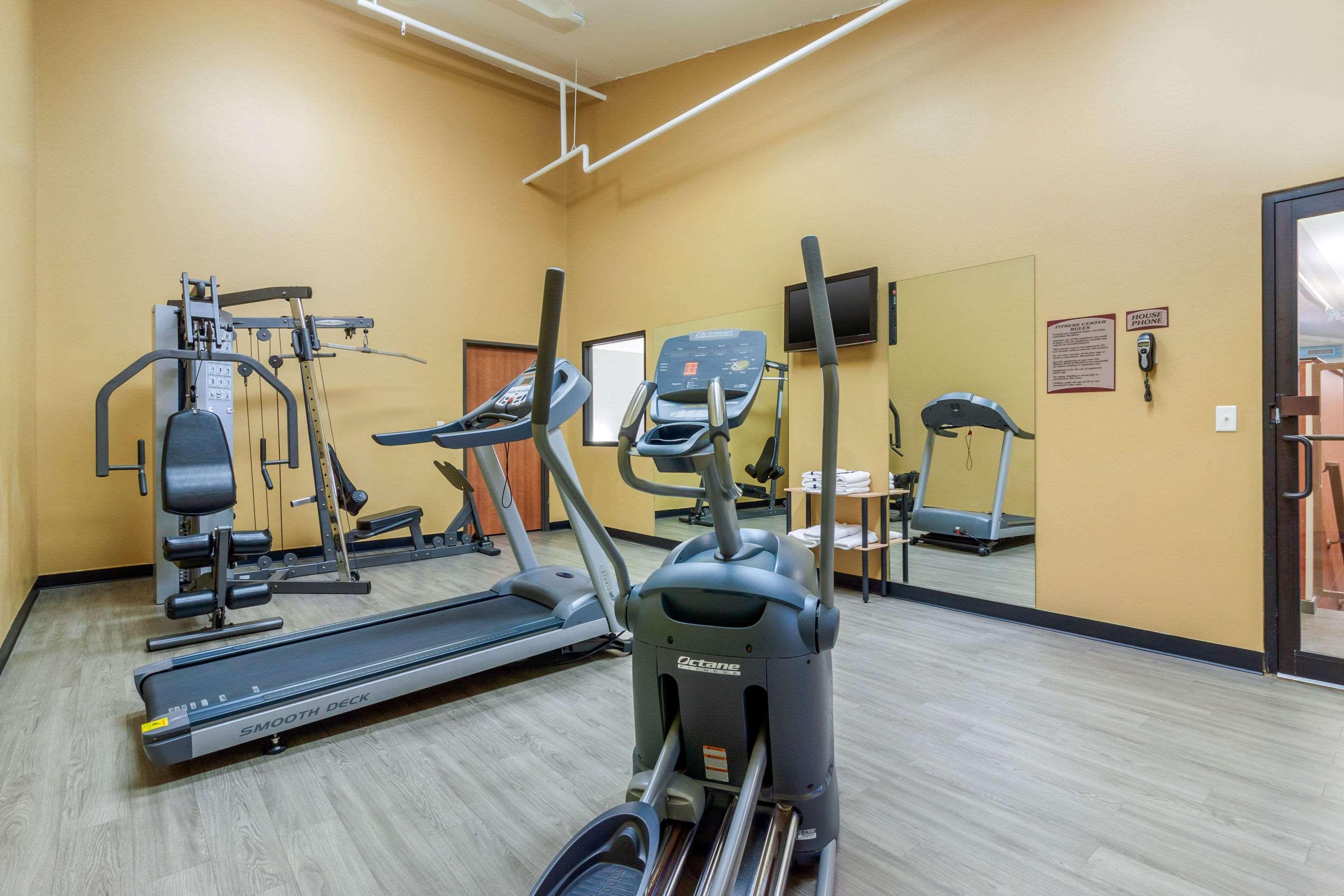 Comfort Inn & Suites Mitchell I-90 Dış mekan fotoğraf