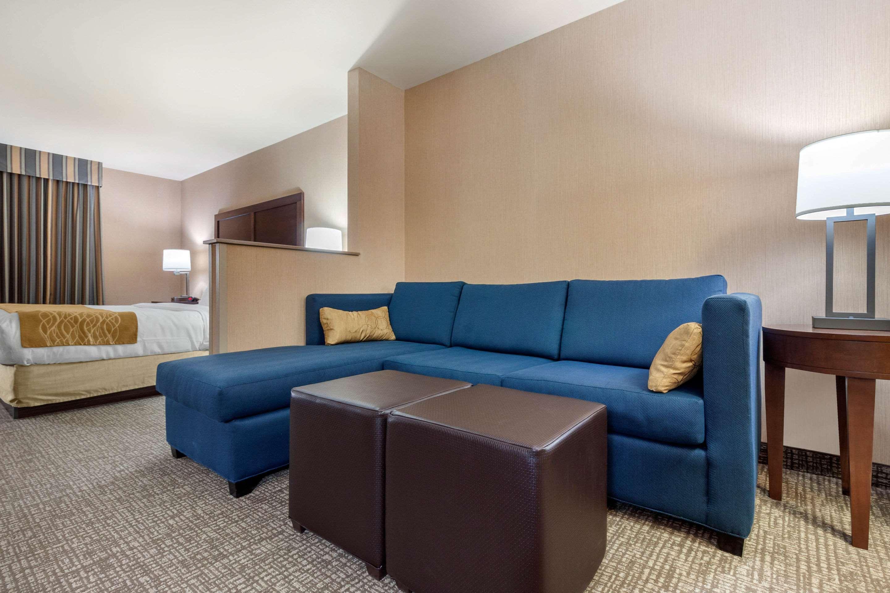 Comfort Inn & Suites Mitchell I-90 Dış mekan fotoğraf