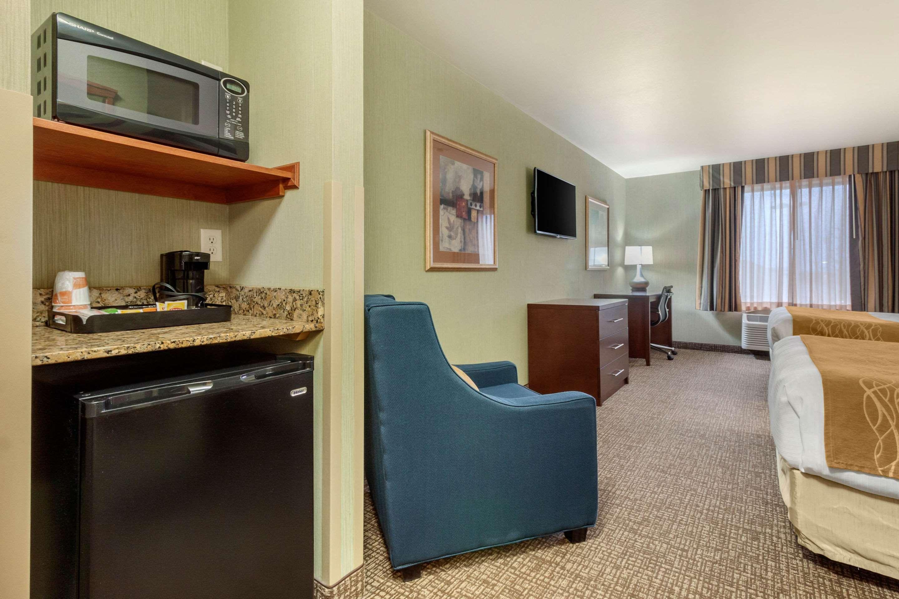 Comfort Inn & Suites Mitchell I-90 Dış mekan fotoğraf