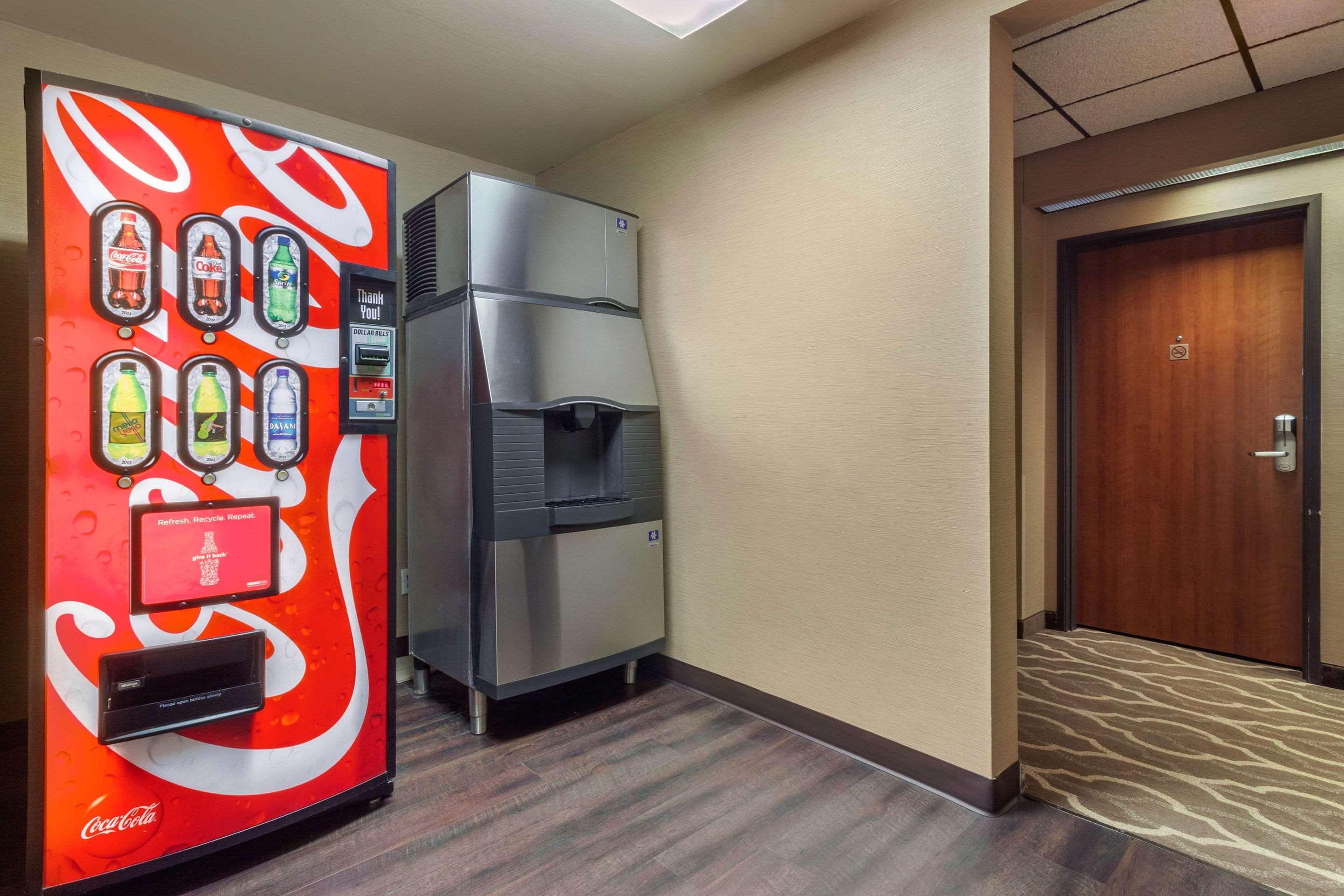 Comfort Inn & Suites Mitchell I-90 Dış mekan fotoğraf