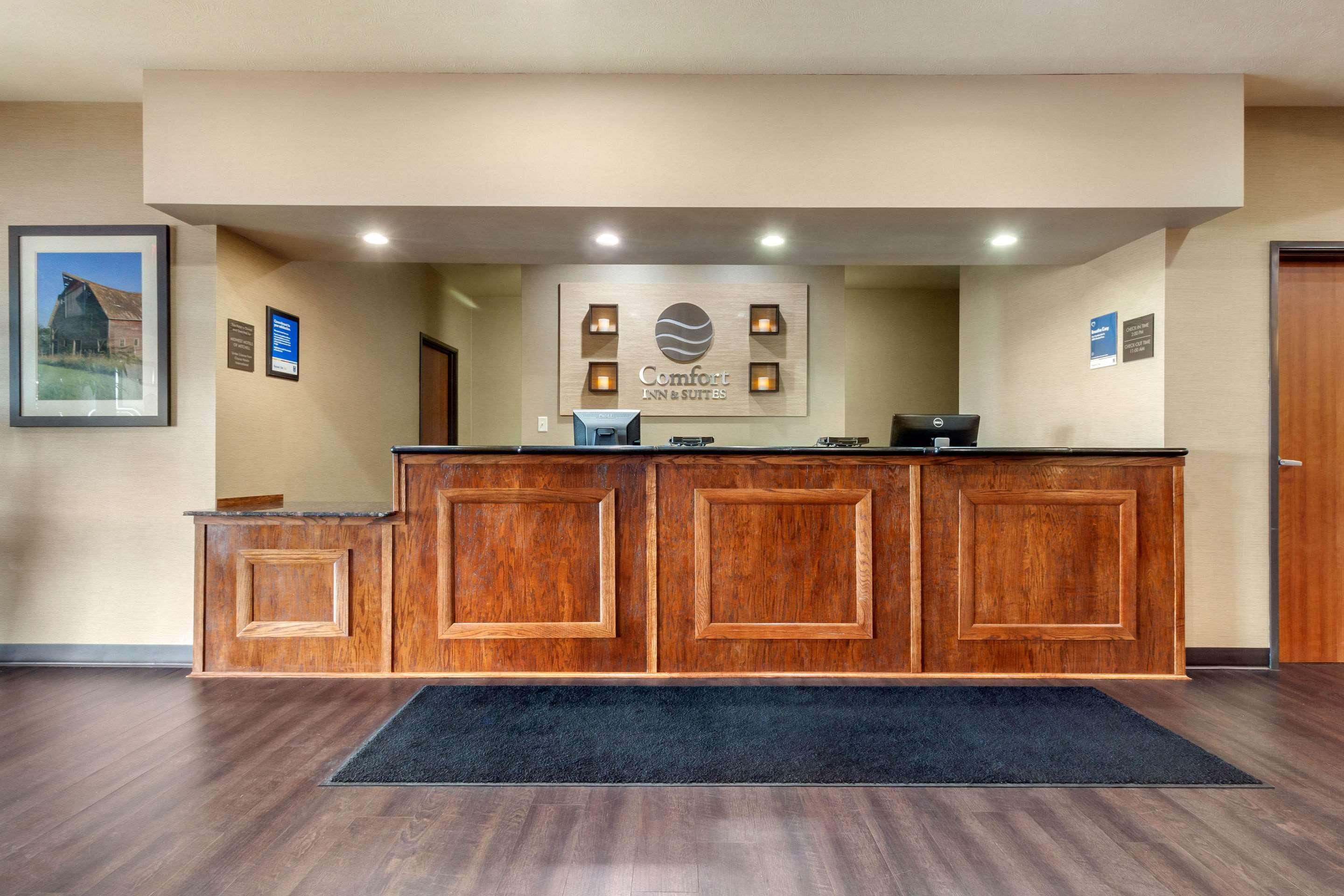 Comfort Inn & Suites Mitchell I-90 Dış mekan fotoğraf