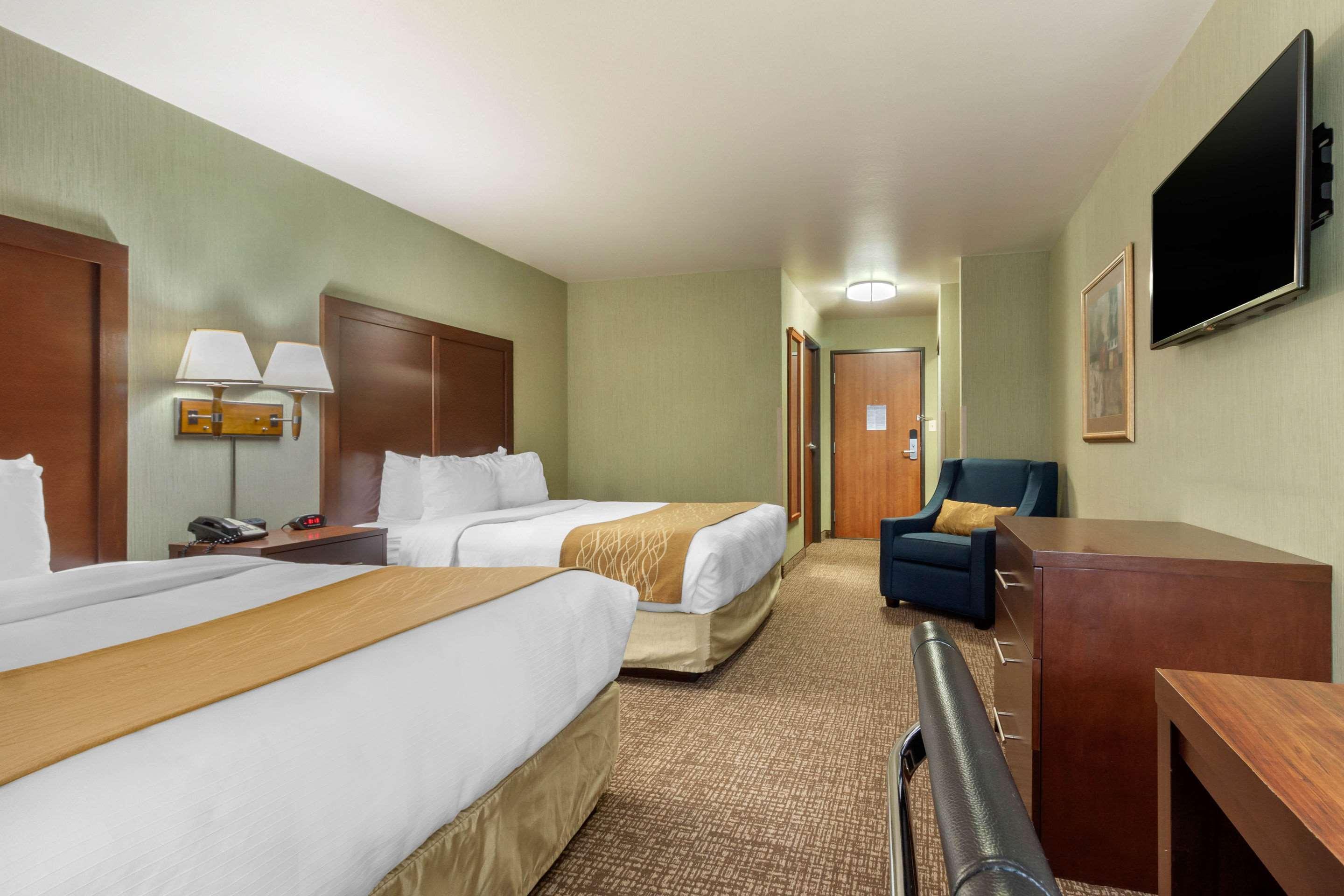 Comfort Inn & Suites Mitchell I-90 Dış mekan fotoğraf