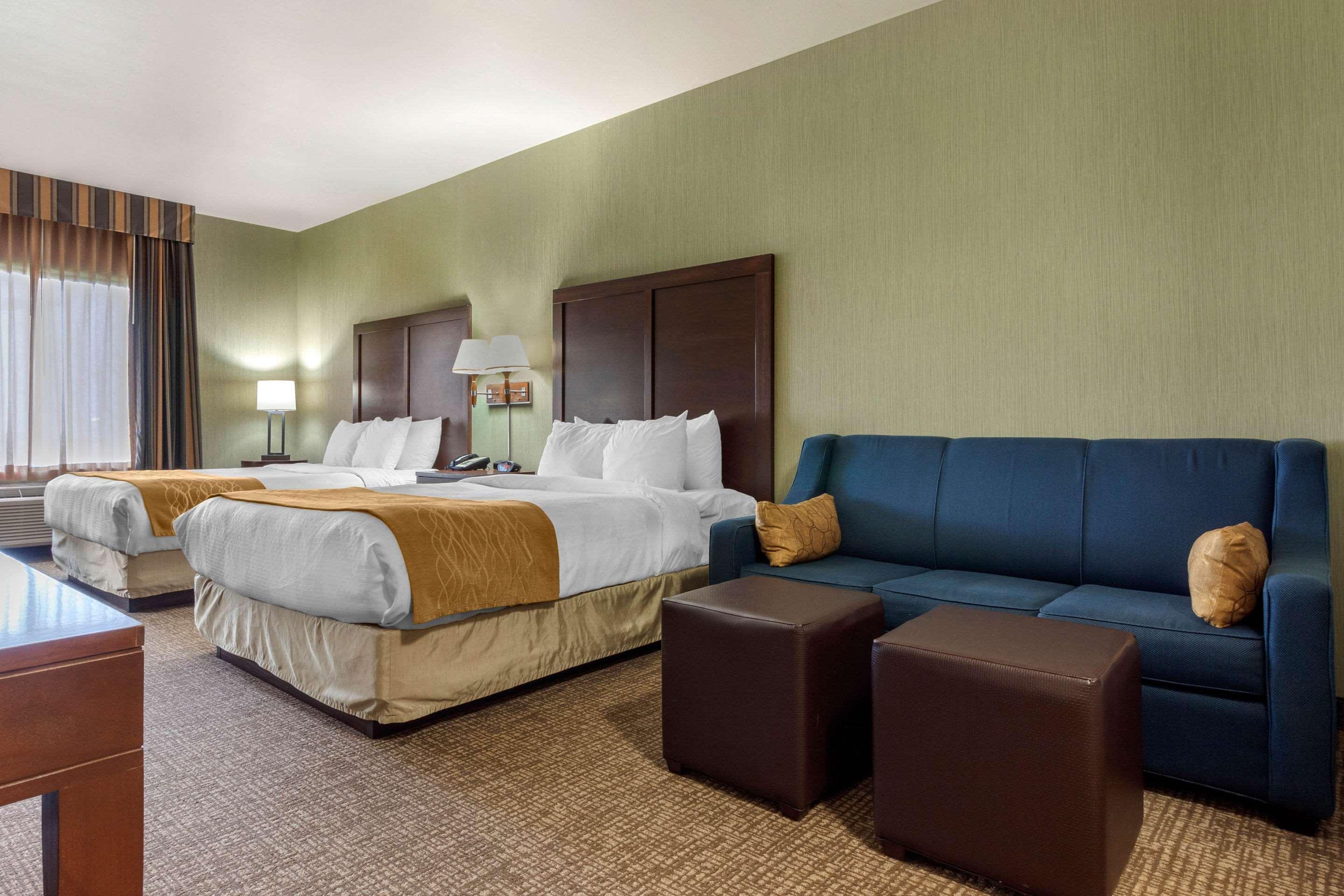 Comfort Inn & Suites Mitchell I-90 Dış mekan fotoğraf