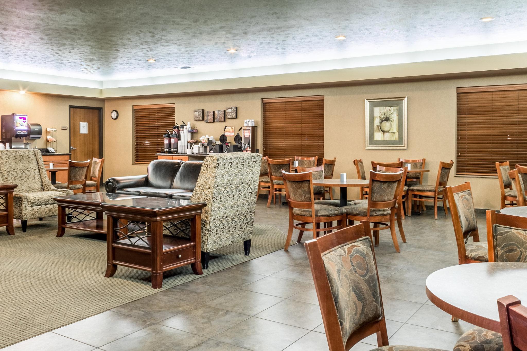 Comfort Inn & Suites Mitchell I-90 Dış mekan fotoğraf
