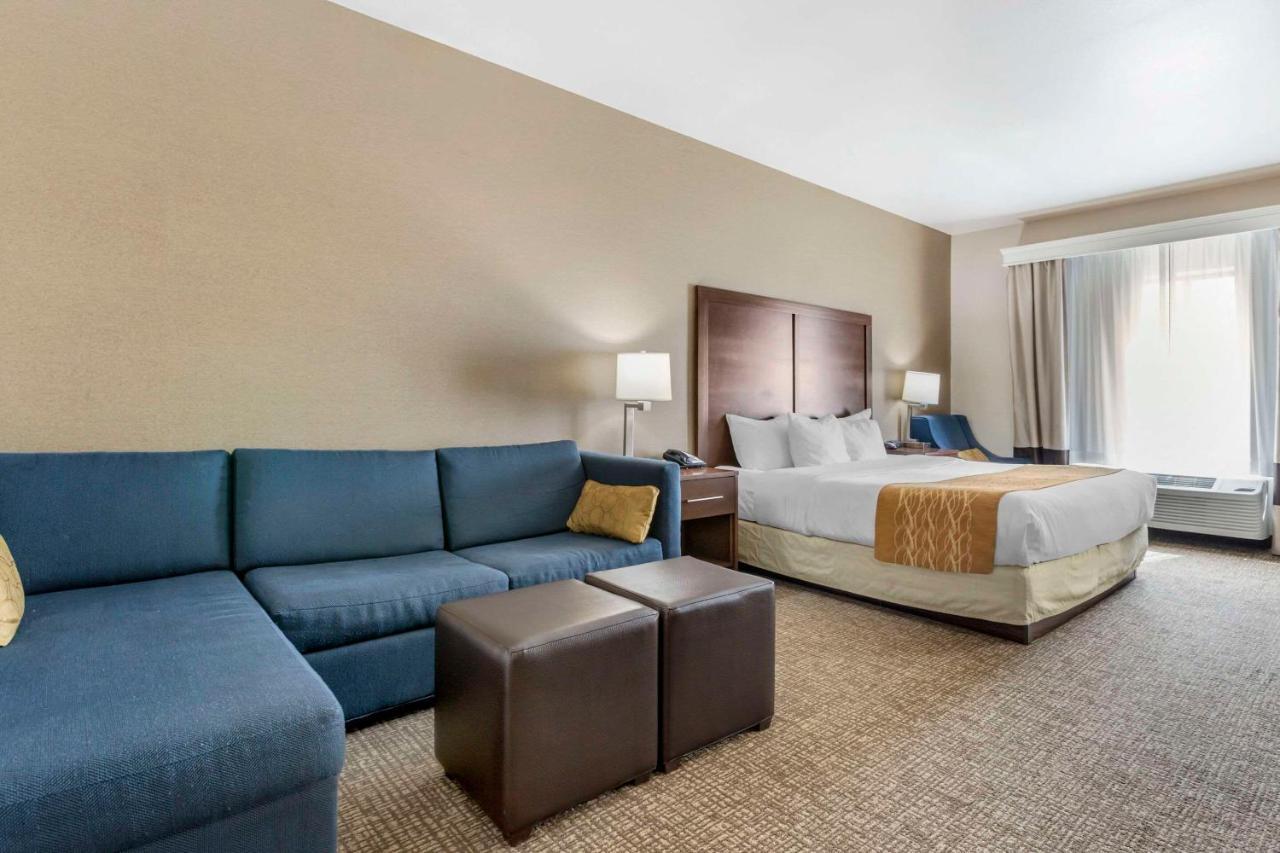 Comfort Inn & Suites Mitchell I-90 Dış mekan fotoğraf