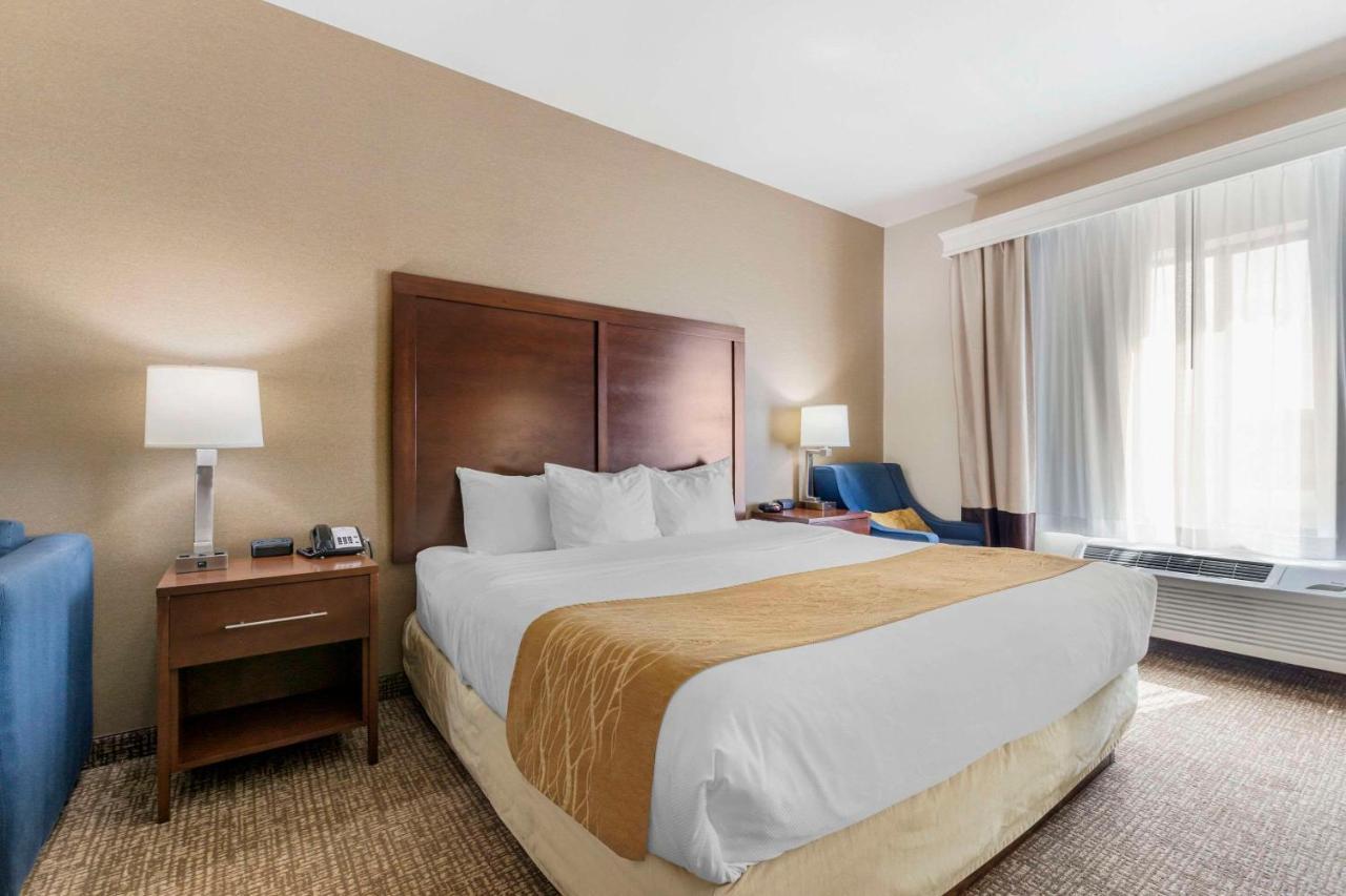 Comfort Inn & Suites Mitchell I-90 Dış mekan fotoğraf