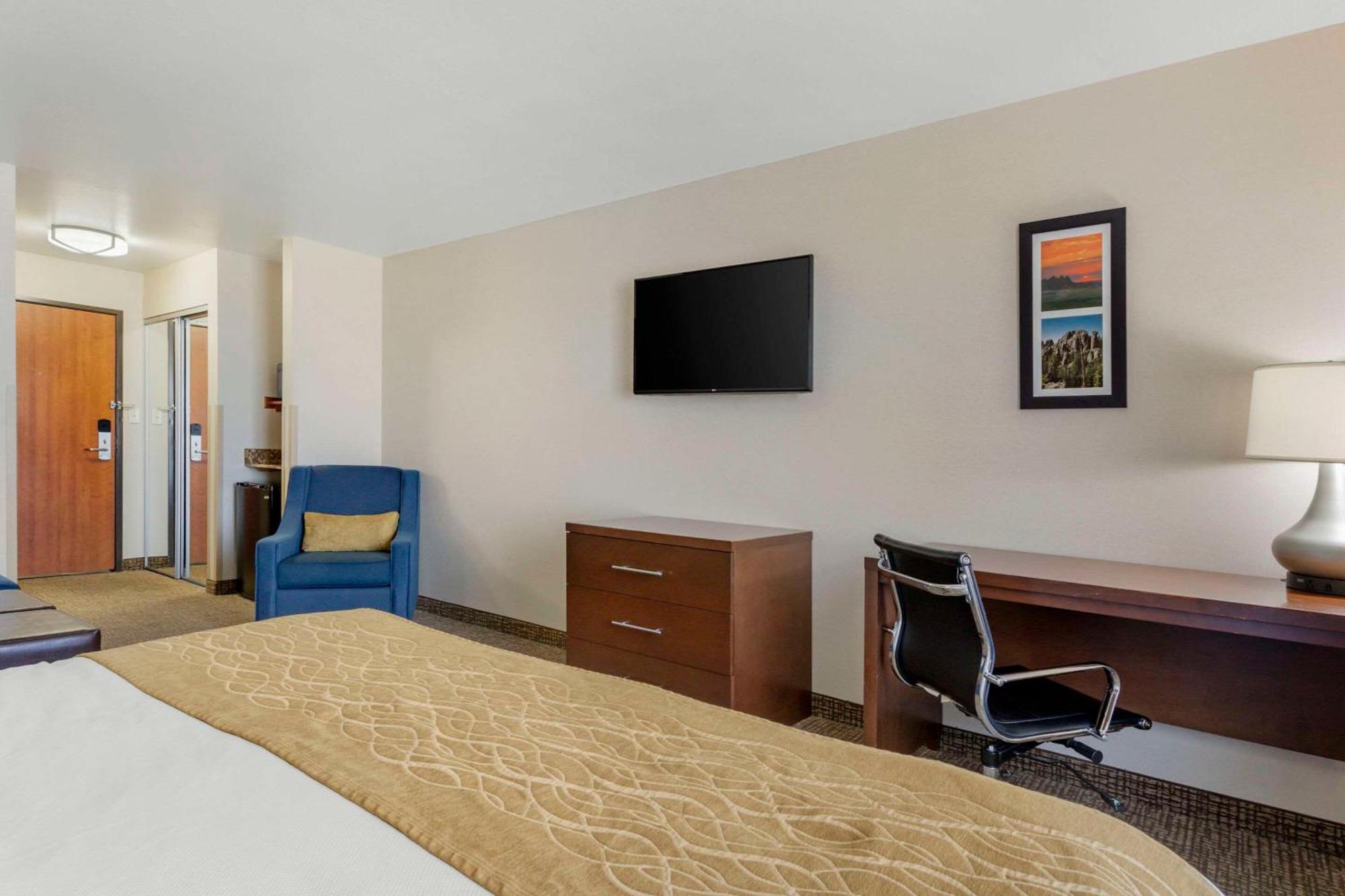 Comfort Inn & Suites Mitchell I-90 Dış mekan fotoğraf