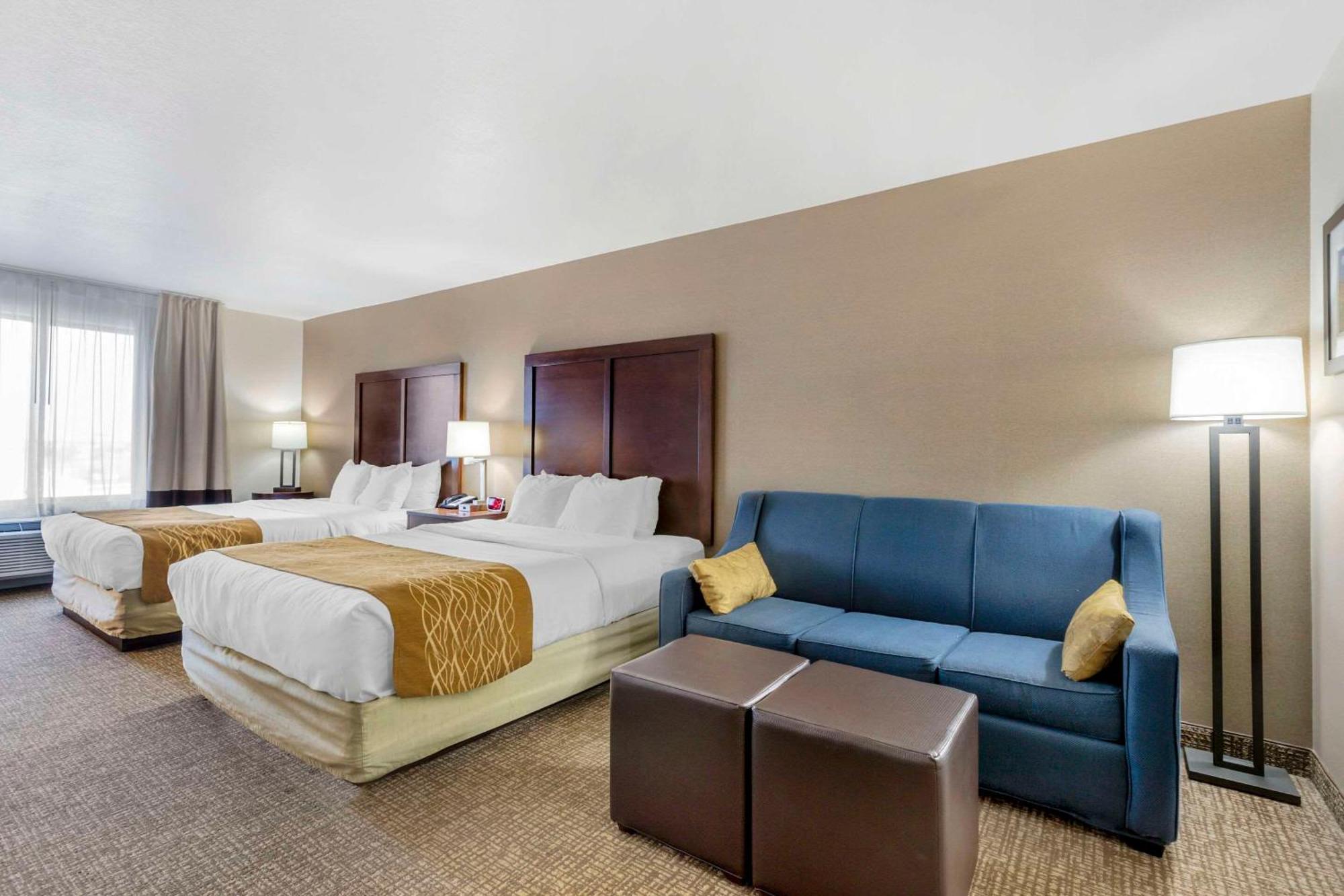 Comfort Inn & Suites Mitchell I-90 Dış mekan fotoğraf