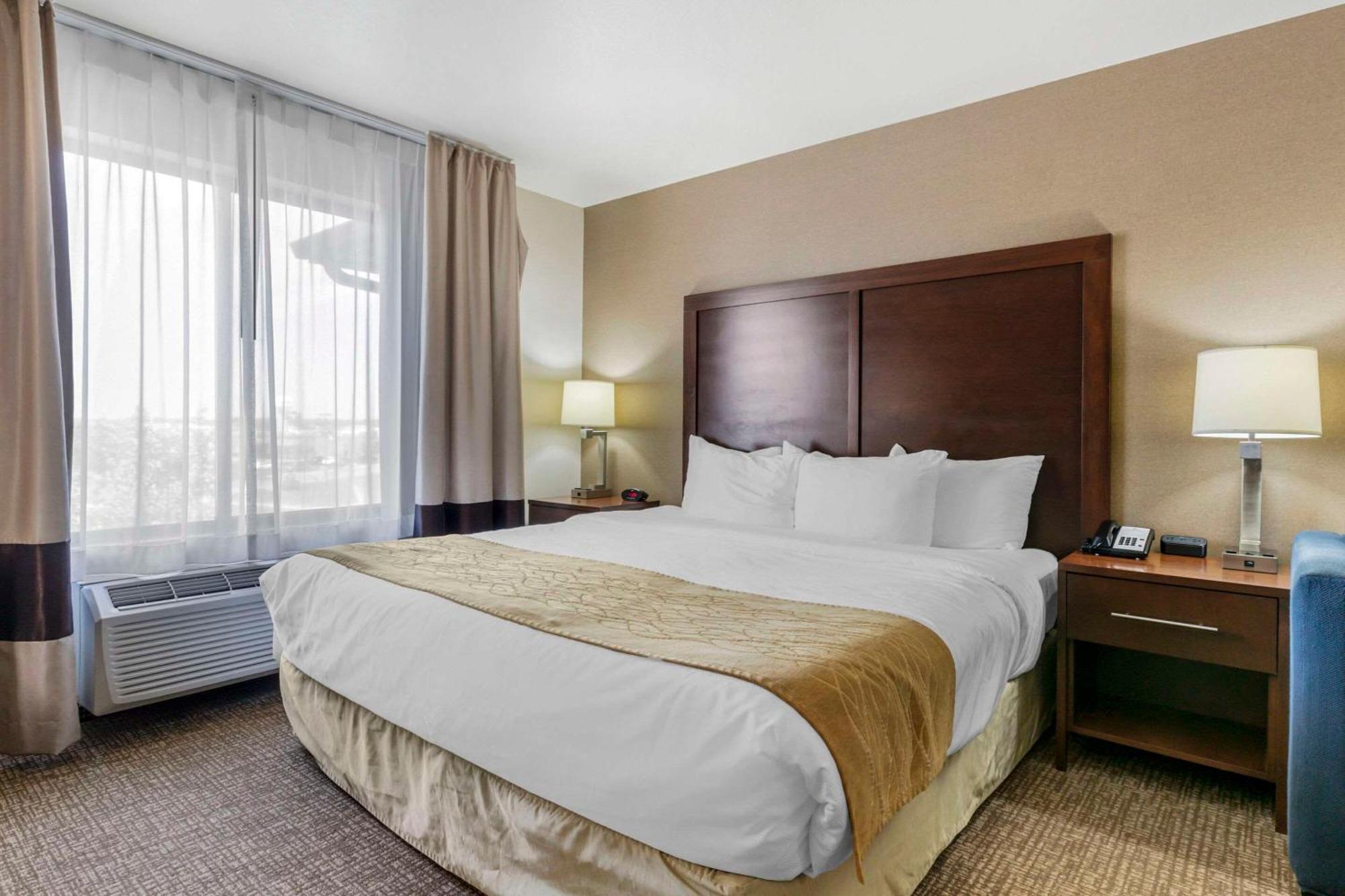 Comfort Inn & Suites Mitchell I-90 Dış mekan fotoğraf